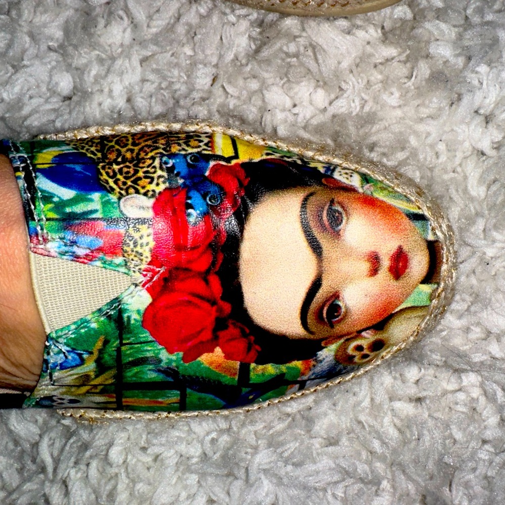 frida kahlo shoes
